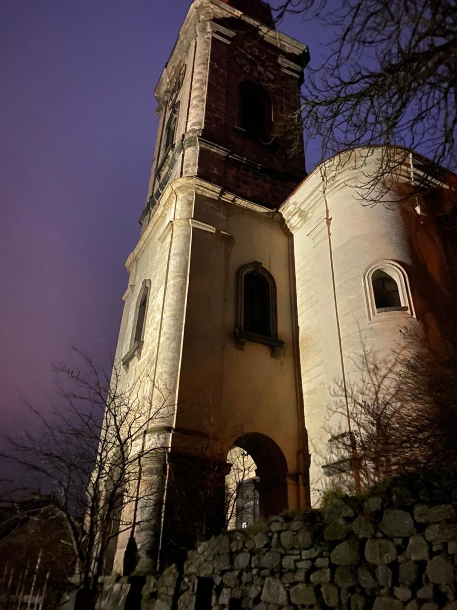 Na Nebi 187 Lejlighedshotel Bečov nad Teplou Eksteriør billede